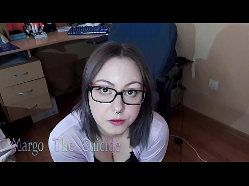 ❤️ Seksikas prillidega tüdruk imeb dildot sügavalt kaamera ette ️❌ Pornovideo at us ❤
