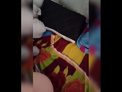 ❤️ Minu toakaaslane jääb üksi koju, sest tema abikaasa läheb puhkusele ja ma kasutan võimalust teda nussida ja täita tema perse piimaga ️❌ Pornovideo at us ❤